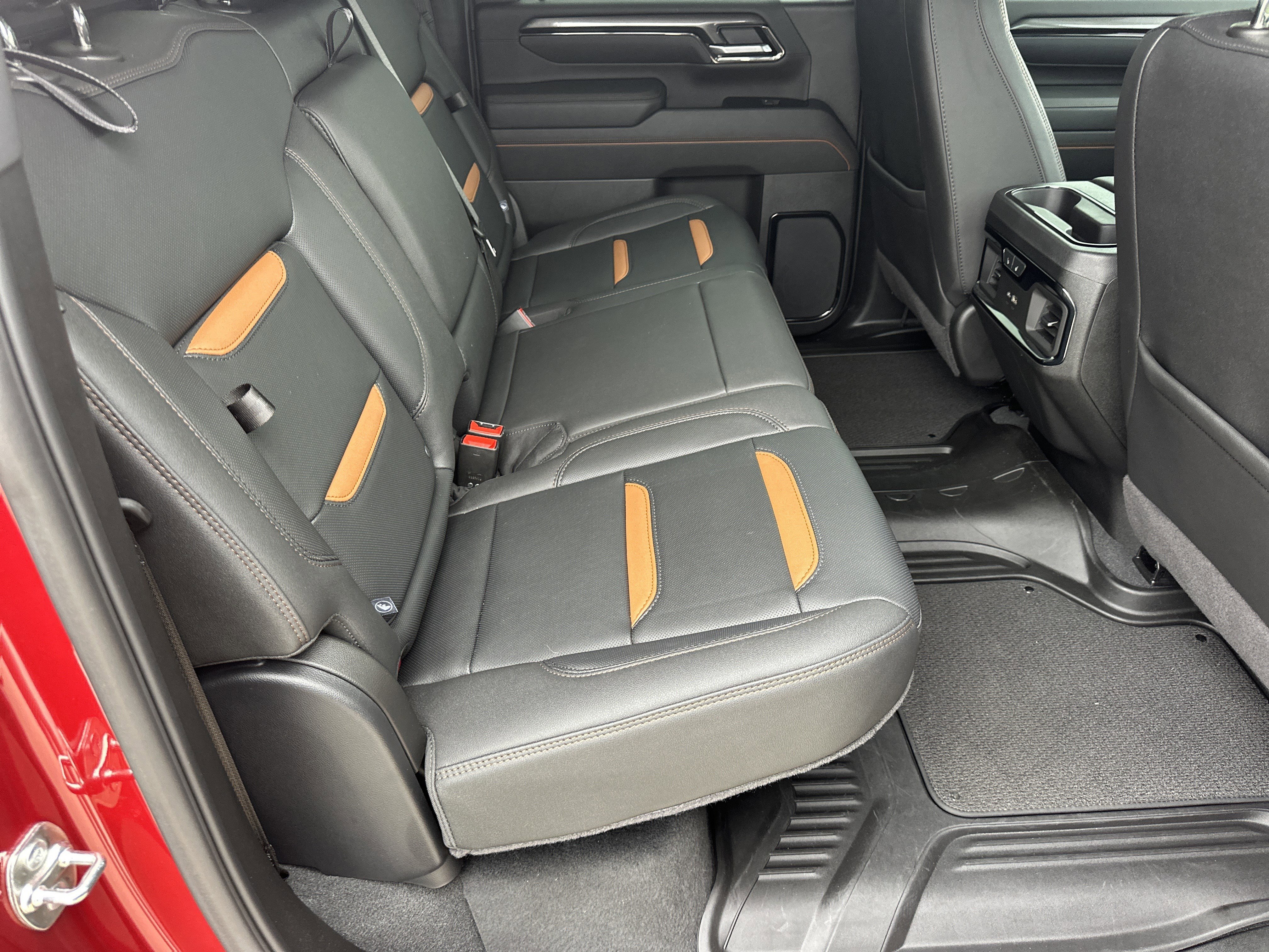 Certified 2025 GMC Sierra 2500 AT4 w/ AT4 Premium Plus Package image 16