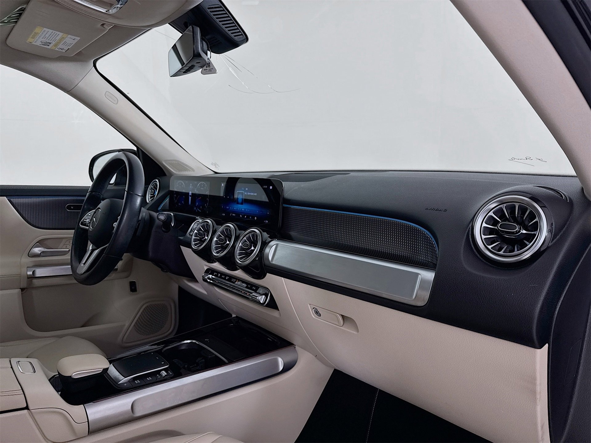 Certified 2022 Mercedes-Benz GLB 250 image 30