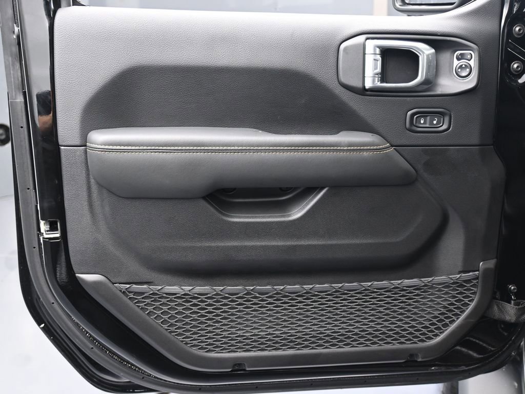 Used 2024 Jeep Gladiator Sport w/ Premium Package image 23