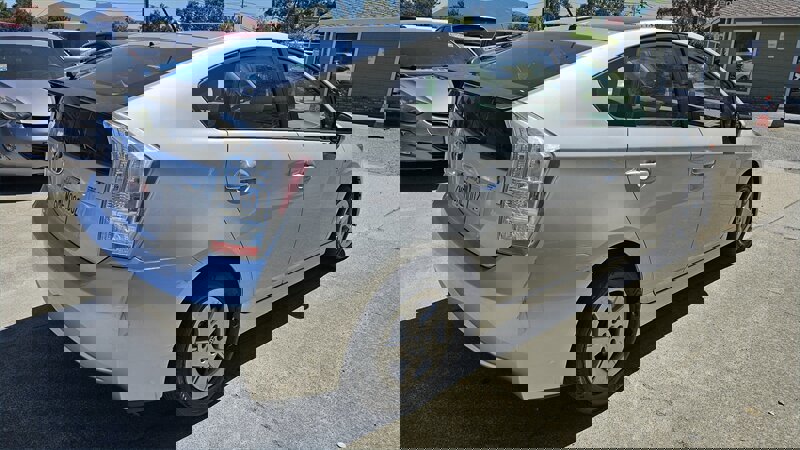 Used 2010 Toyota Prius Two FWD image 3