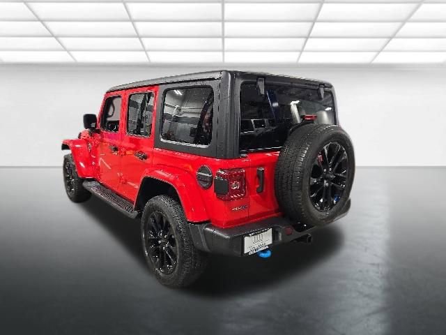 Used 2023 Jeep Wrangler Unlimited Sahara w/ Cold Weather Group AWD/4WD image 7