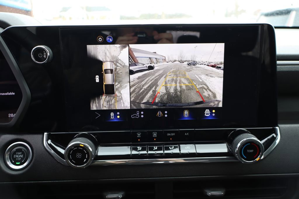 Used 2024 Chevrolet Colorado Trail Boss w/ Technology Package image 23