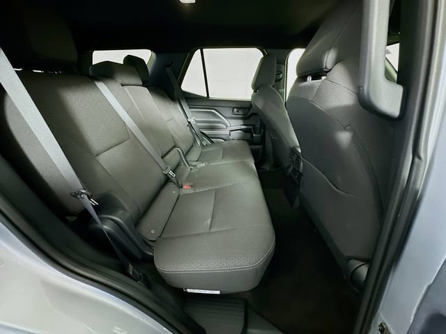 Certified 2025 Toyota 4Runner SR5 AWD/4WD image 27