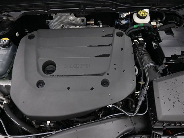 Used 2024 Volvo XC40 B5 Plus w/ Climate Package image 35