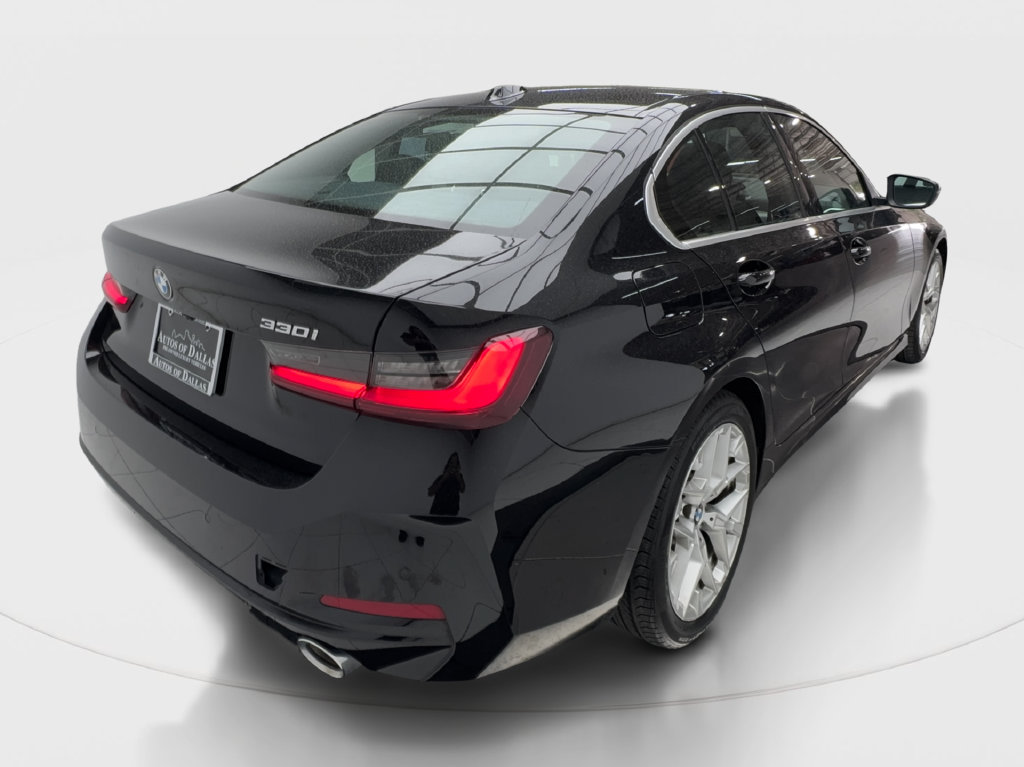 Used 2025 BMW 330i Sedan RWD image 8