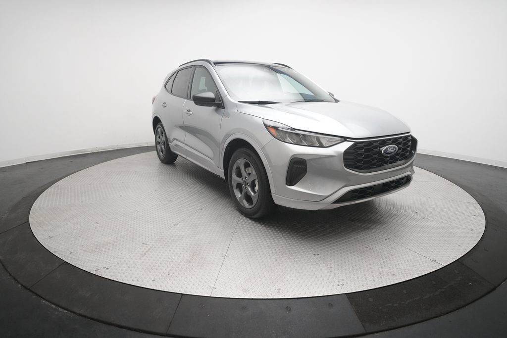 Used 2024 Ford Escape ST-Line w/ Tech Pack #1 AWD/4WD image 38