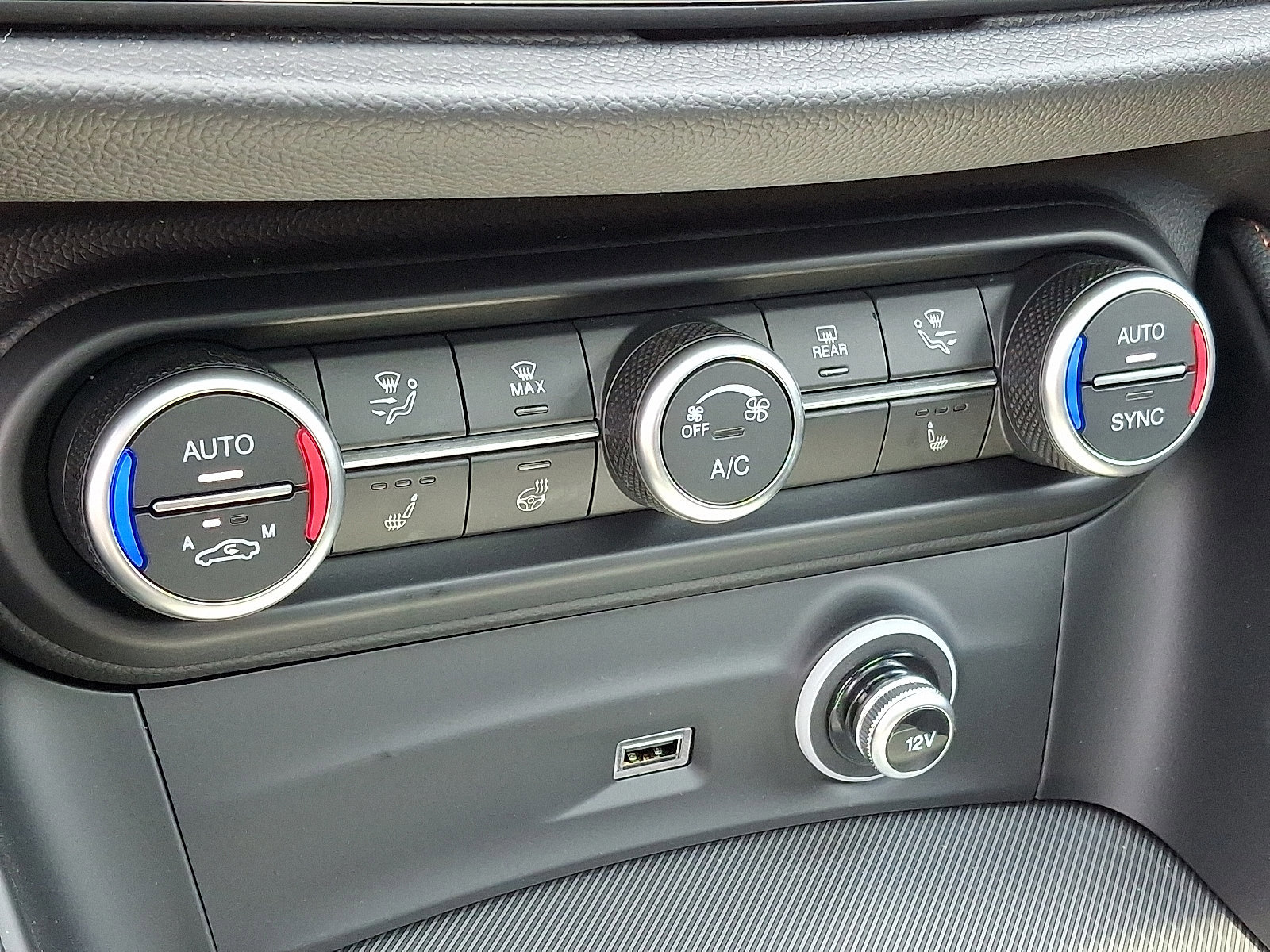 New 2025 Alfa Romeo Stelvio Sprint image 12