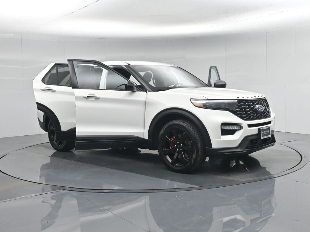 Certified 2022 Ford Explorer ST w/ ST Street Pack image 35
