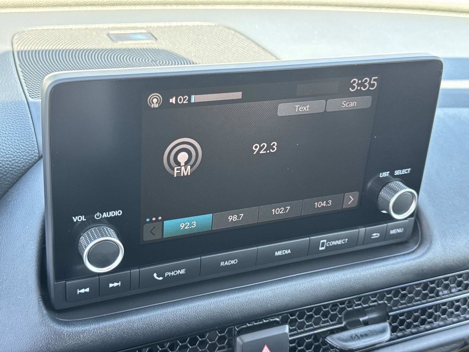 Used 2023 Honda HR-V LX image 14