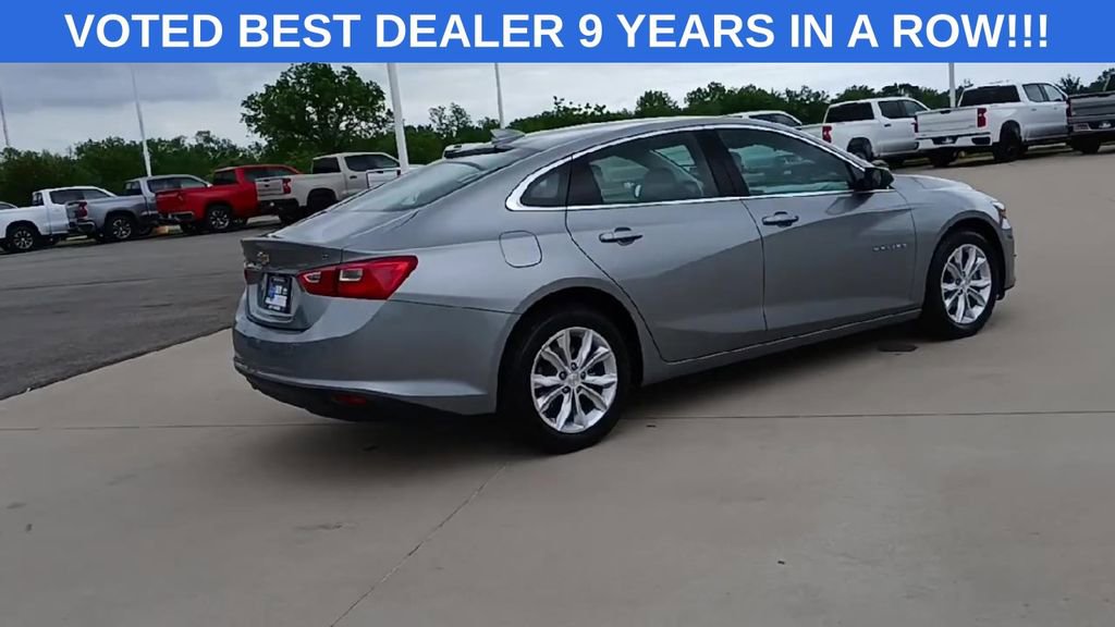 Used 2024 Chevrolet Malibu LT FWD image 2