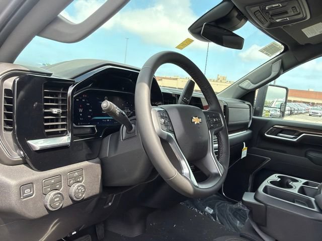 New 2026 Chevrolet Silverado 2500 LT w/ Convenience Package AWD/4WD image 16