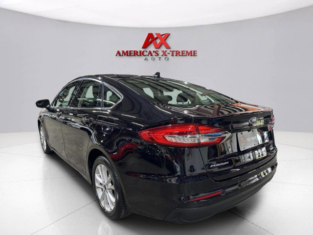 Used 2020 Ford Fusion SE image 4