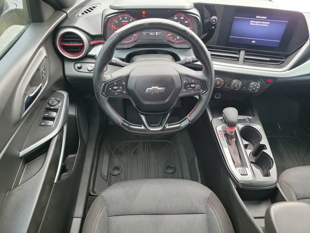 Certified 2024 Chevrolet Trax RS w/ Driver Confidence Package FWD image 13