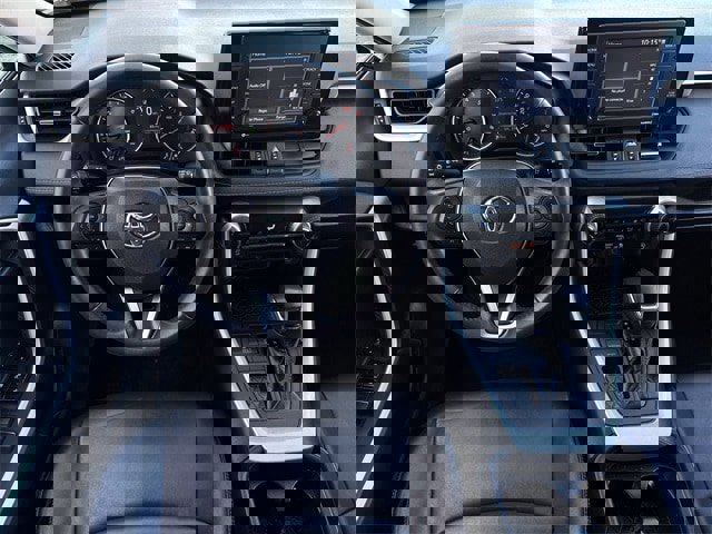 Used 2020 Toyota RAV4 XLE Premium image 12