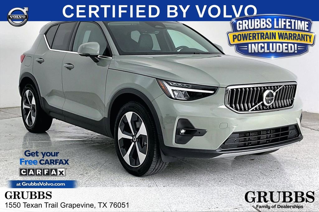 Certified 2025 Volvo XC40 B5 Plus AWD/4WD image 1