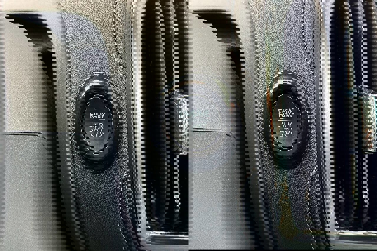 Used 2025 Ford Expedition Max Platinum image 33