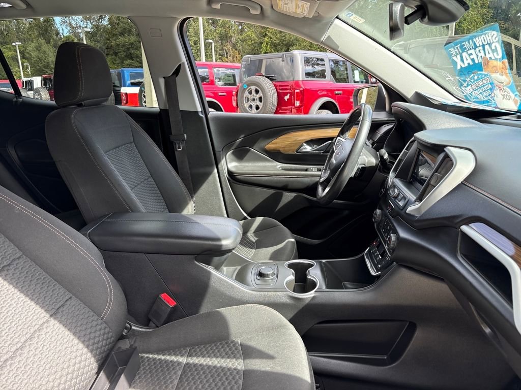 Used 2020 GMC Terrain SLE image 27