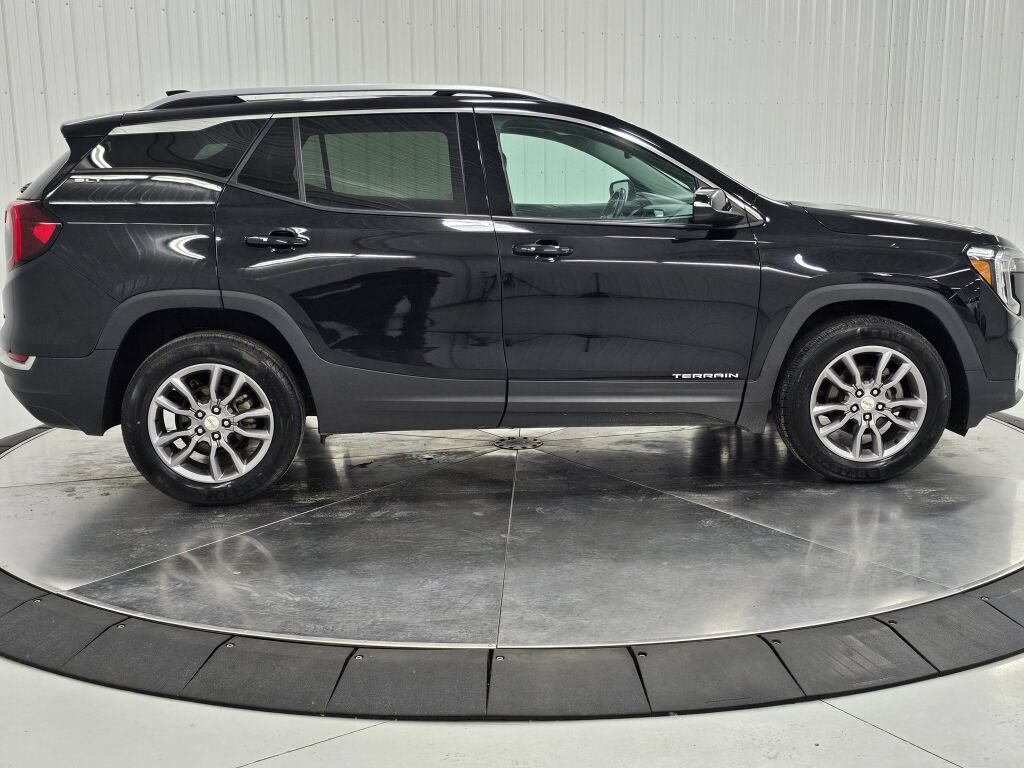 Used 2022 GMC Terrain SLT AWD/4WD image 6