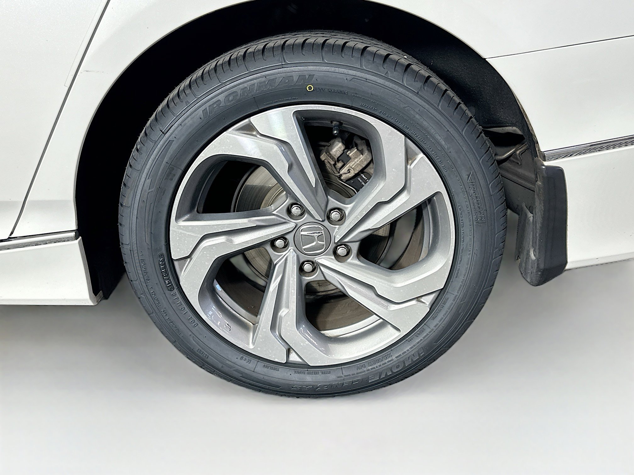 Used 2019 Honda Accord EX-L image 11