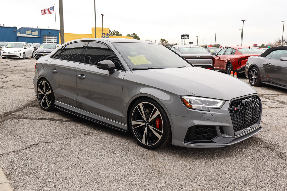 Used 2018 Audi RS 3 w/ Technology Package image 3