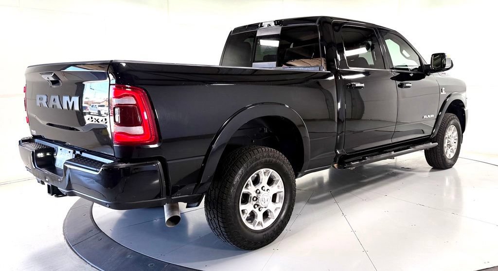 Used 2022 RAM 3500 Laramie AWD/4WD image 4