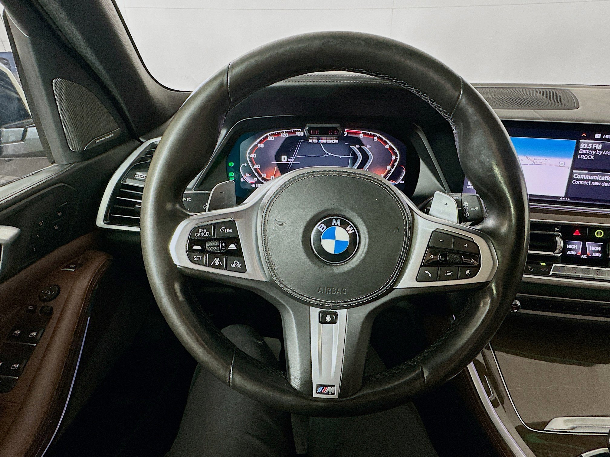 Used 2020 BMW X5 M50i w/ Executive Package AWD/4WD image 11