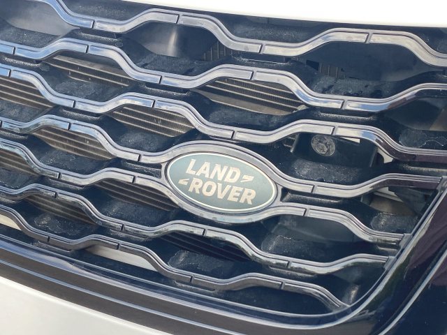 Used 2020 Land Rover Range Rover Velar R-Dynamic HSE AWD/4WD image 32
