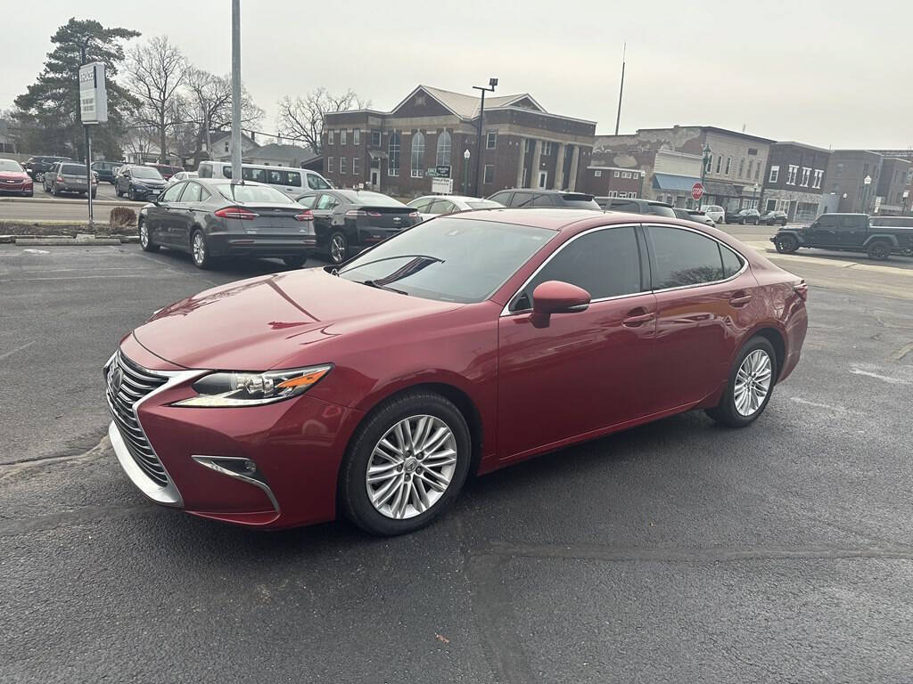 Used 2018 Lexus ES 350 w/ Accessory Package 2 FWD image 2