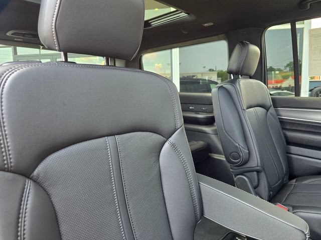 New 2026 Jeep Grand Wagoneer 4WD w/ Premium Group I image 43