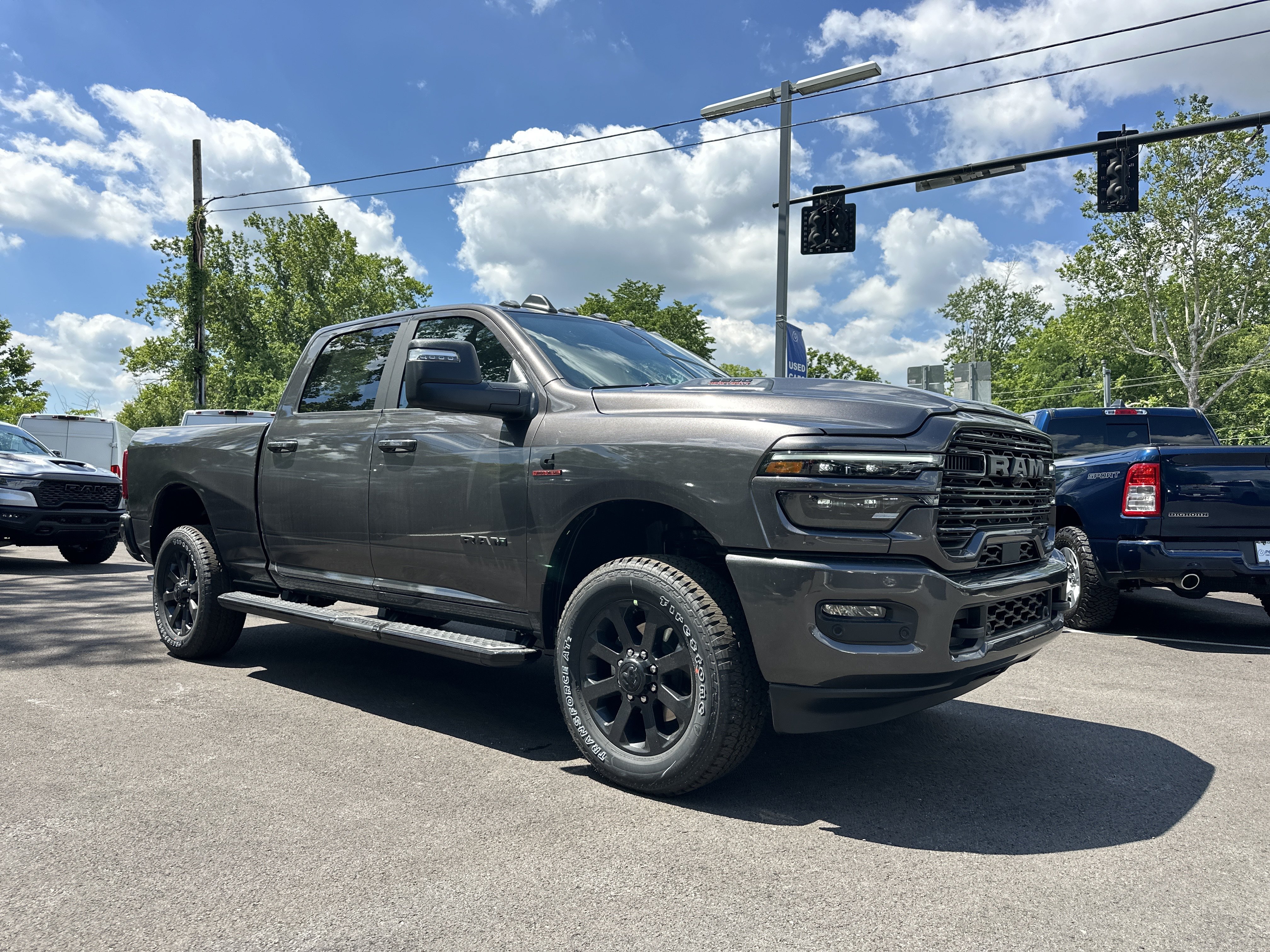 New 2026 RAM 2500 Laramie AWD/4WD image 22