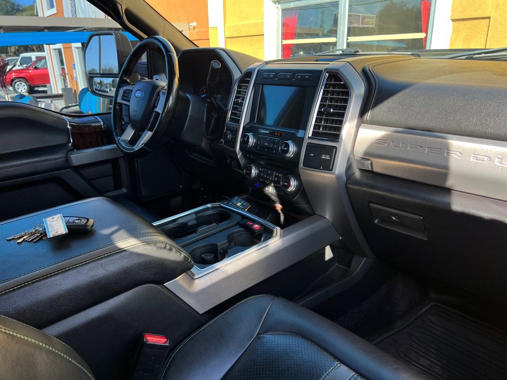 Used 2017 Ford F350 Platinum w/ Platinum Ultimate Package image 17