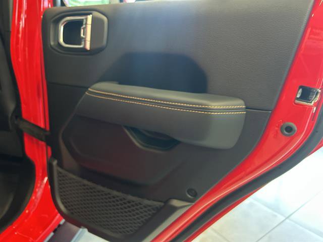 New 2025 Jeep Wrangler Unlimited Rubicon 392 image 21