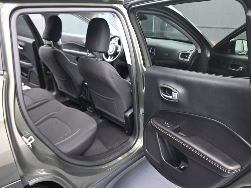 Used 2018 Jeep Compass Sport image 43