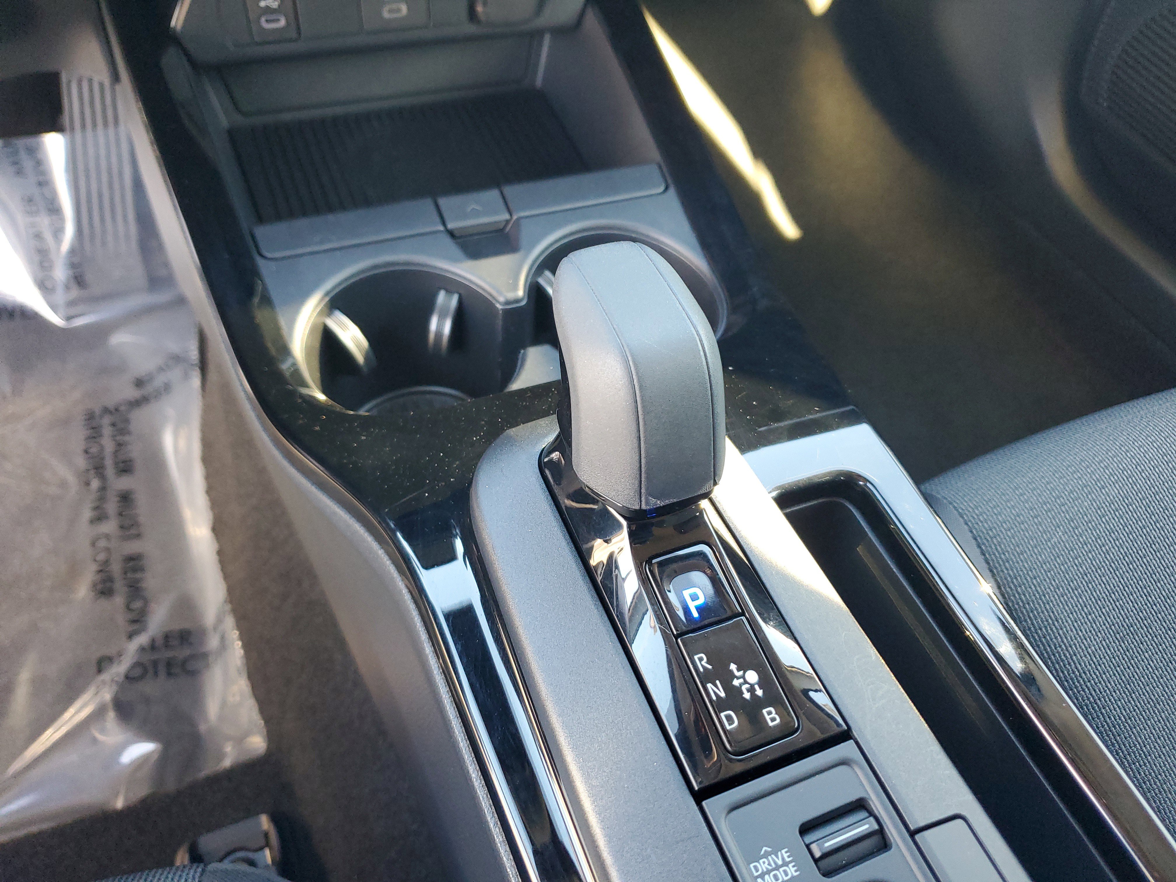 Used 2025 Toyota Prius LE image 19