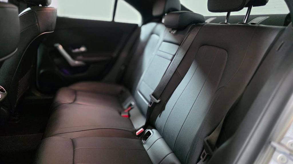 Used 2023 Mercedes-Benz CLA 250 4MATIC image 26