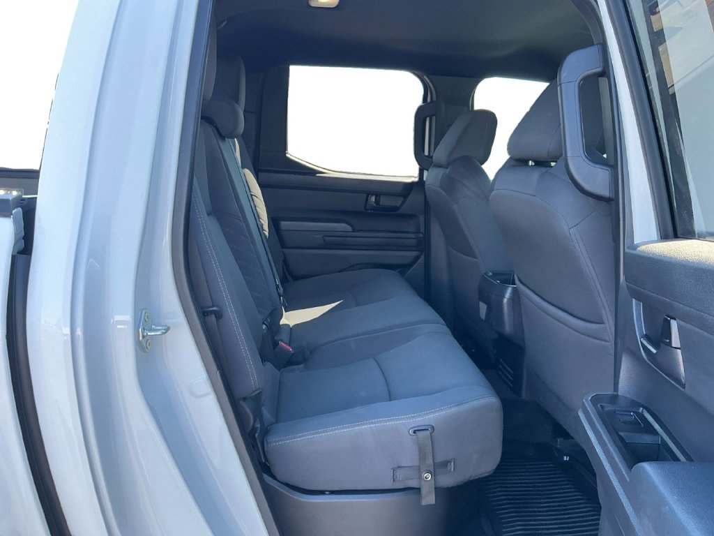 Used 2024 Toyota Tacoma SR w/ SR Upgrade Package AWD/4WD image 23