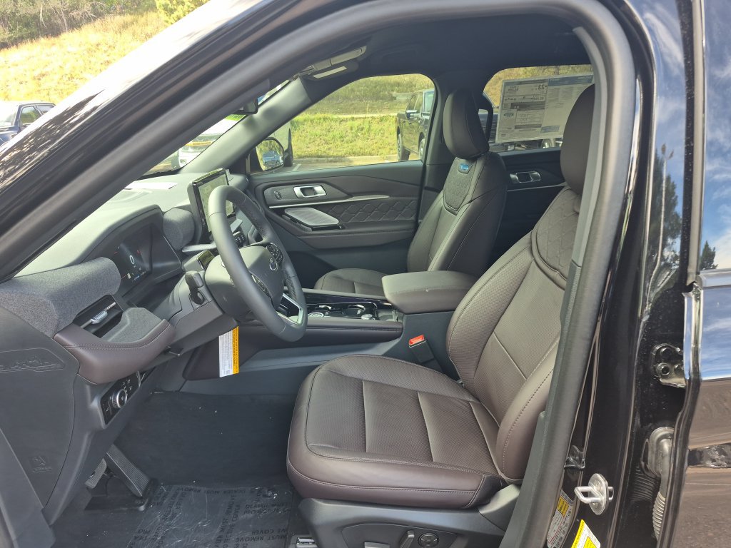 New 2026 Ford Explorer Platinum w/ LUX Leather Package AWD/4WD image 10