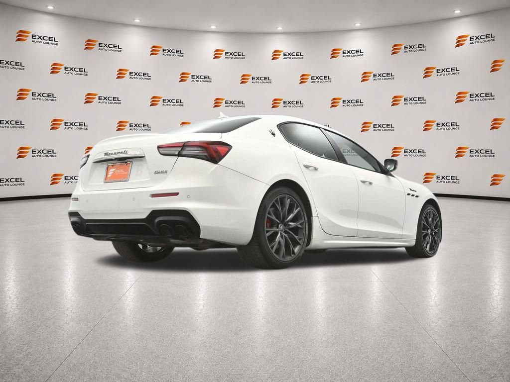 Used 2022 Maserati Ghibli Modena RWD image 51
