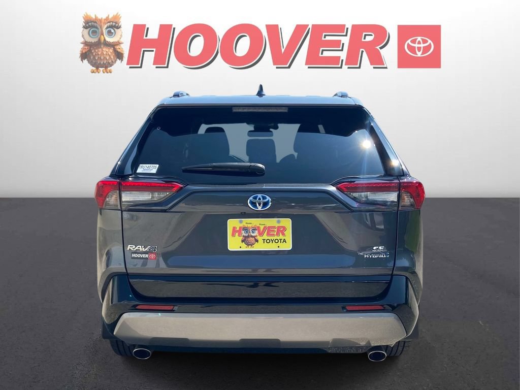 Used 2024 Toyota RAV4 SE w/ Convenience Package AWD/4WD image 3
