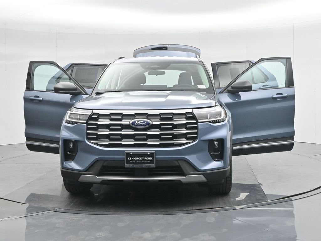 New 2025 Ford Explorer Active w/ Active Comfort Package image 15