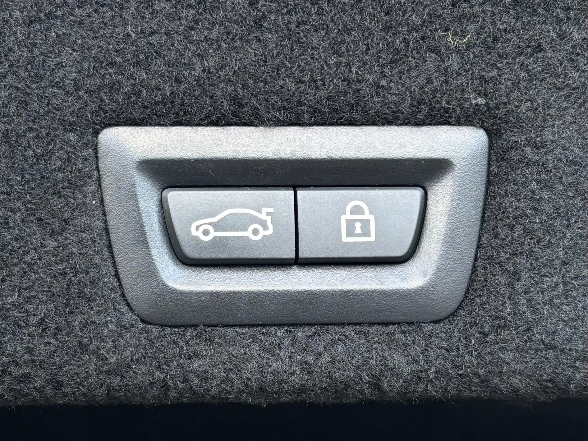 Used 2021 BMW 740i RWD image 45