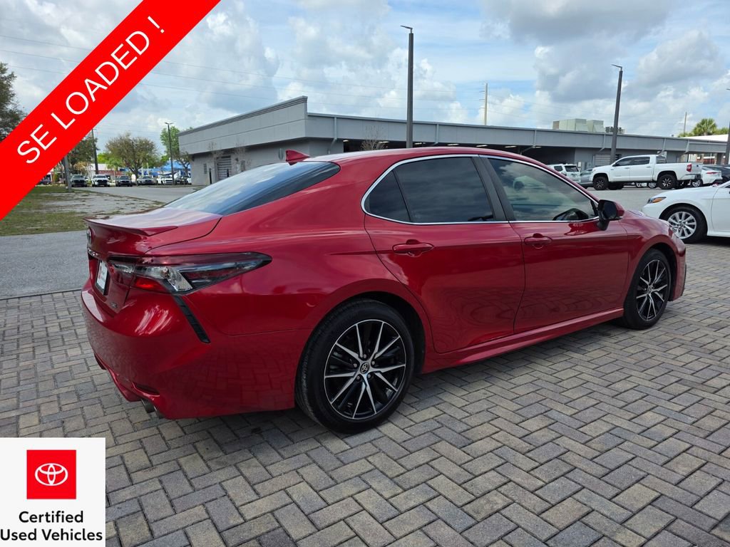 Certified 2022 Toyota Camry SE image 11