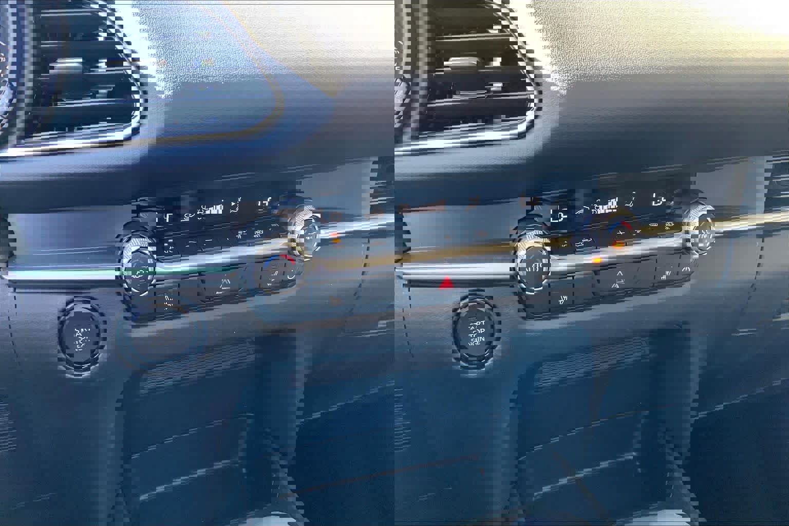 New 2026 MAZDA CX-30 AWD 2.5 S w/ Select Sport Pkg image 17