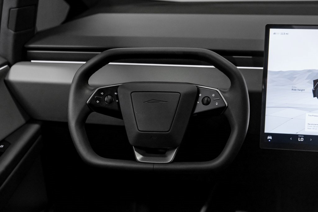 Used 2025 Tesla Cybertruck AWD Crew Cab image 22