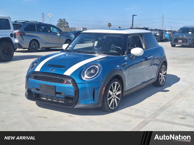 Used 2024 MINI Cooper S FWD image 1