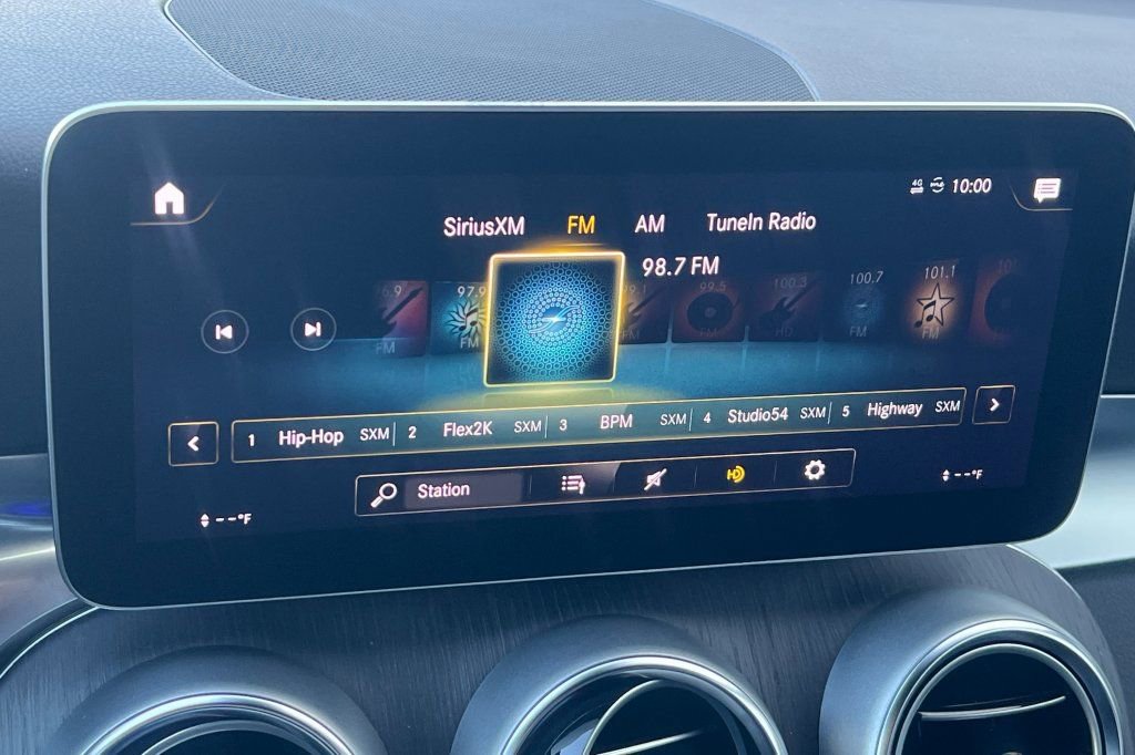 Used 2022 Mercedes-Benz GLC 300 4MATIC image 15