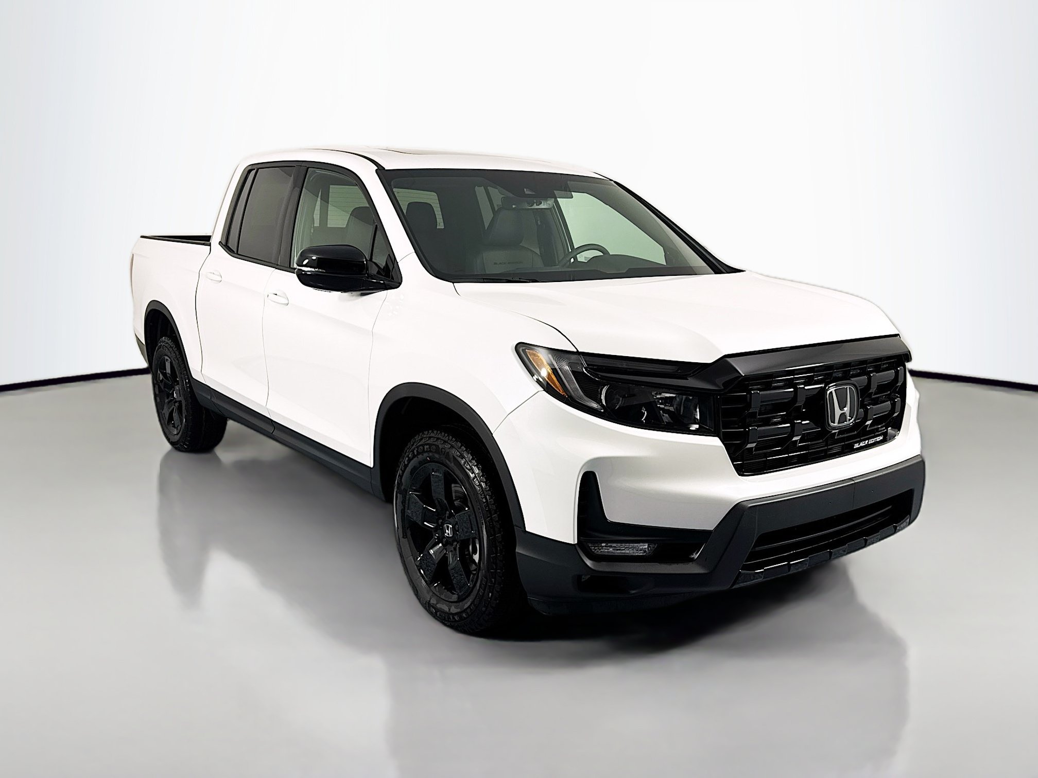 New 2026 Honda Ridgeline Black Edition image 3