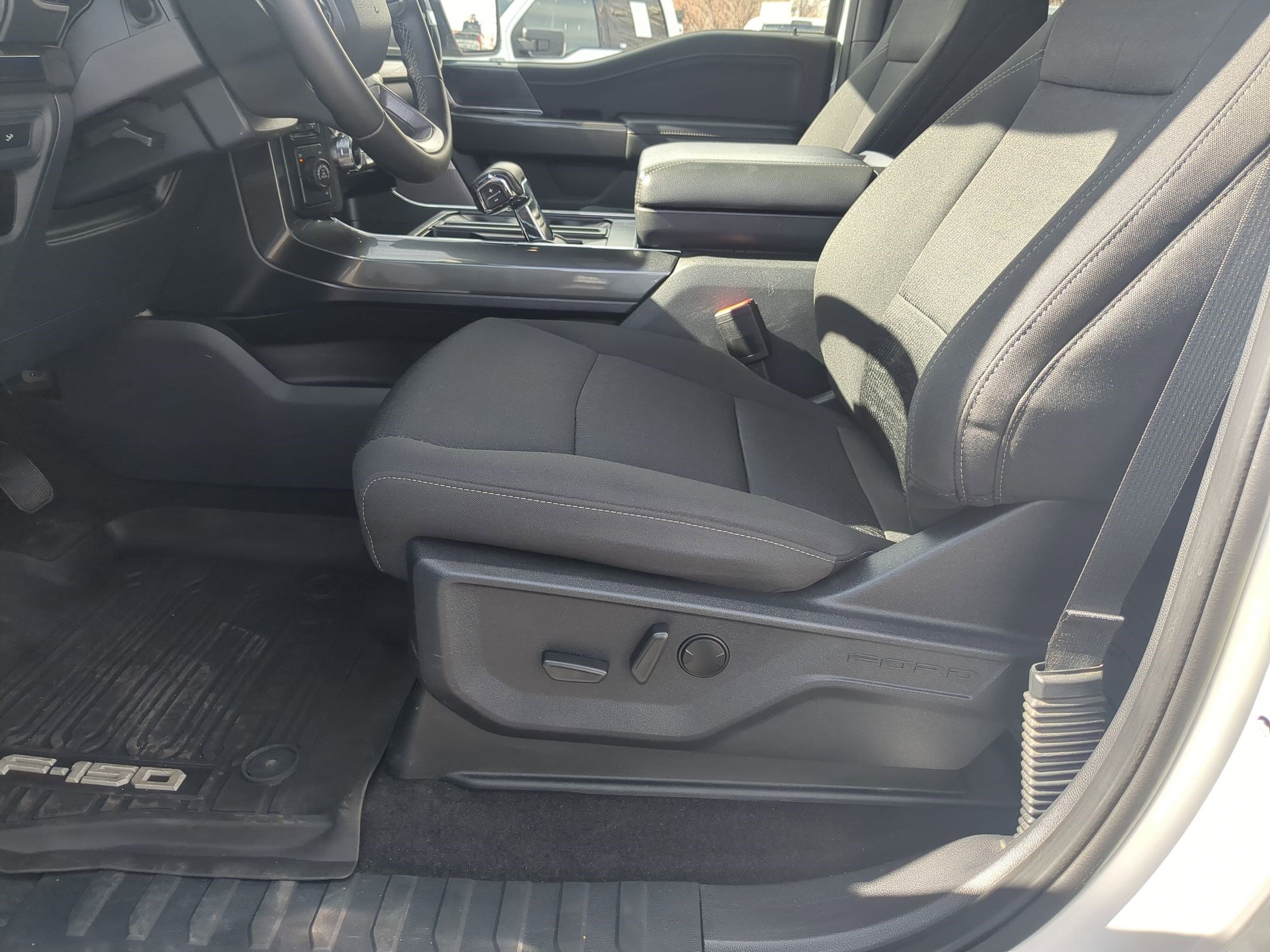 Used 2023 Ford F150 XLT w/ Equipment Group 302A High image 17