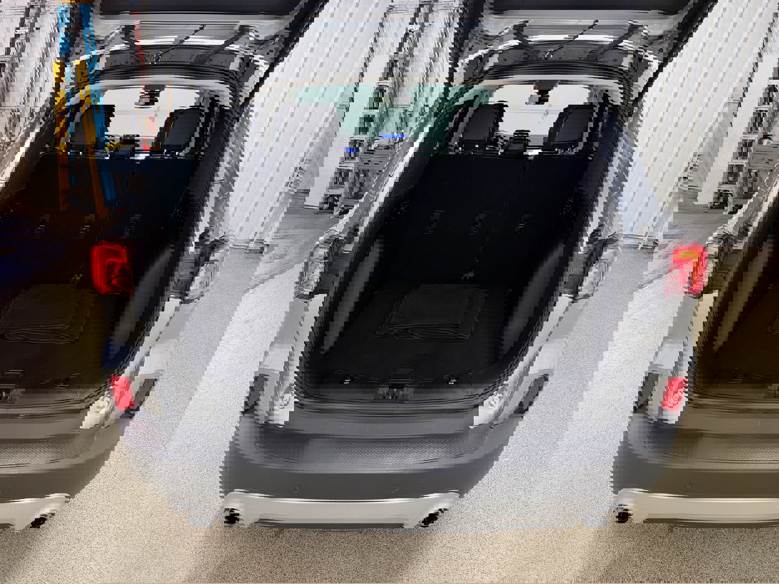 Certified 2022 Ford Escape Titanium image 30