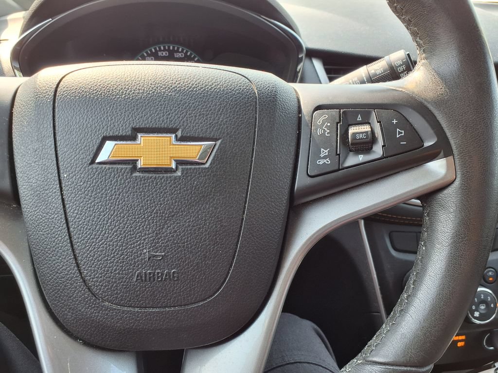 Used 2021 Chevrolet Trax LT w/ Sport Edition FWD image 22